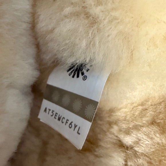 UGG Classic Short II Boots Chestnut Suede Shearling 1016223 Womens 7 - Picture 5 of 16